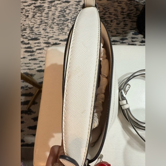 Kate Spade Cameron White Bucket 2-way Bag - Picture 4 of 8